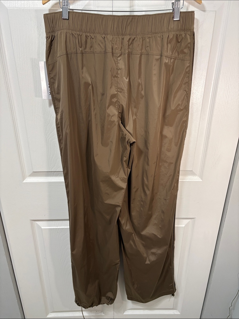 Athleta Men's Brown Lightweight track Pants NWT - Picture 6 of 10